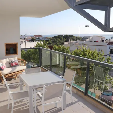 Roof Sea View Apartment